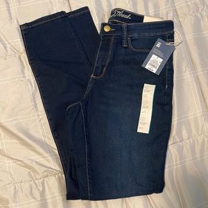 Universal Thread jeans ~ sz 2 ~ new w tags